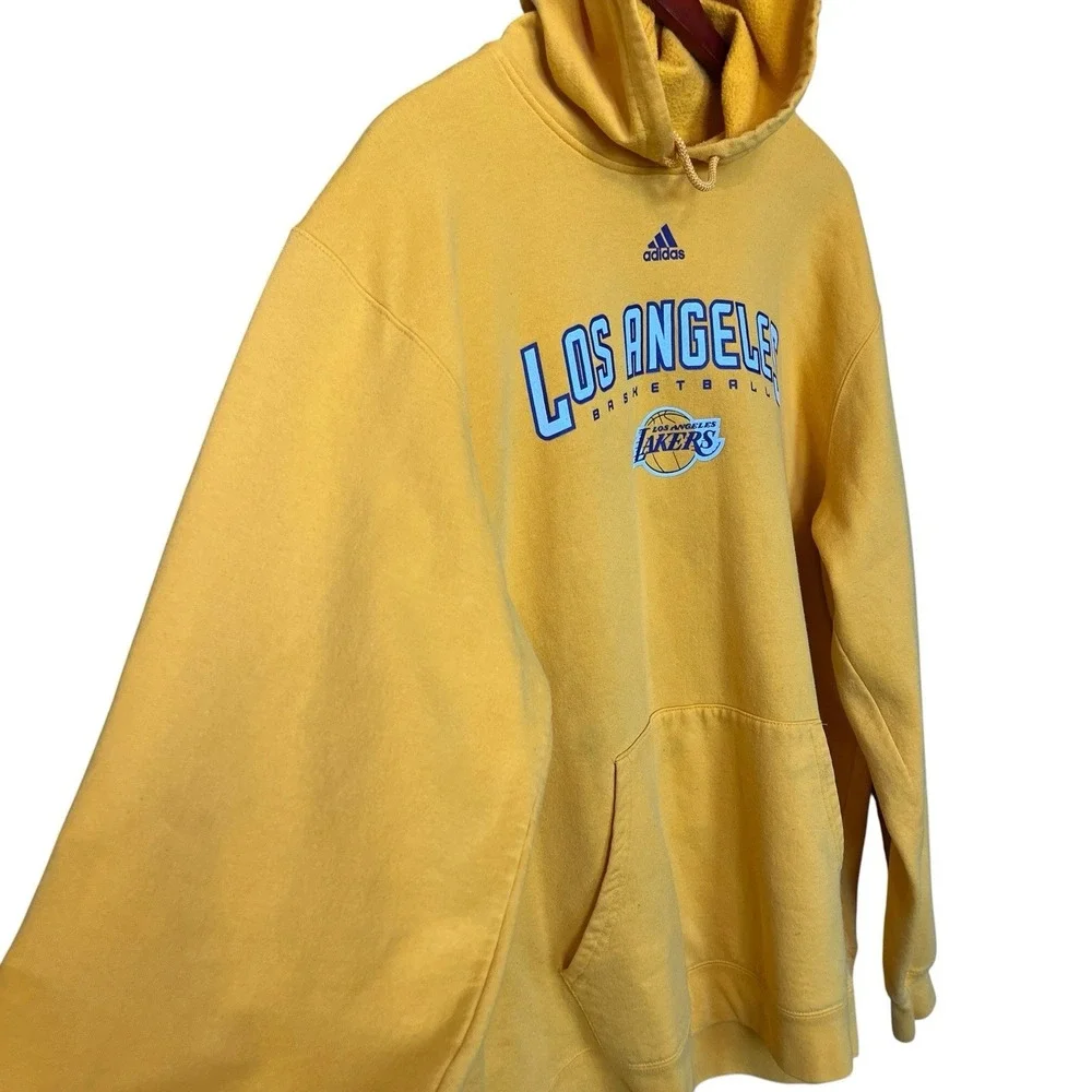 Adidas LA Lakers Mens Hoodie XXL Gold Graphic Basketball Sweatshirt Los Angeles